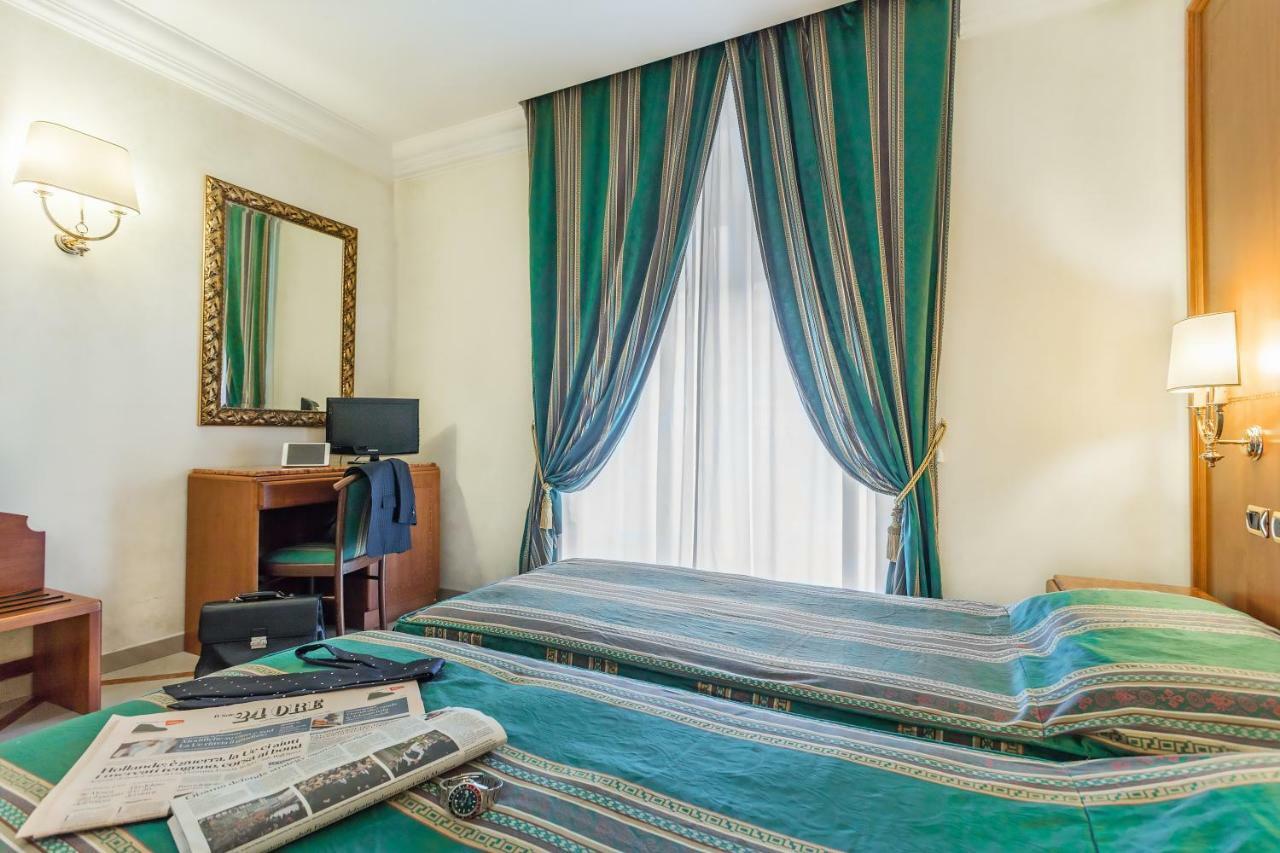Raeli Hotel Siracusa Róma Kültér fotó