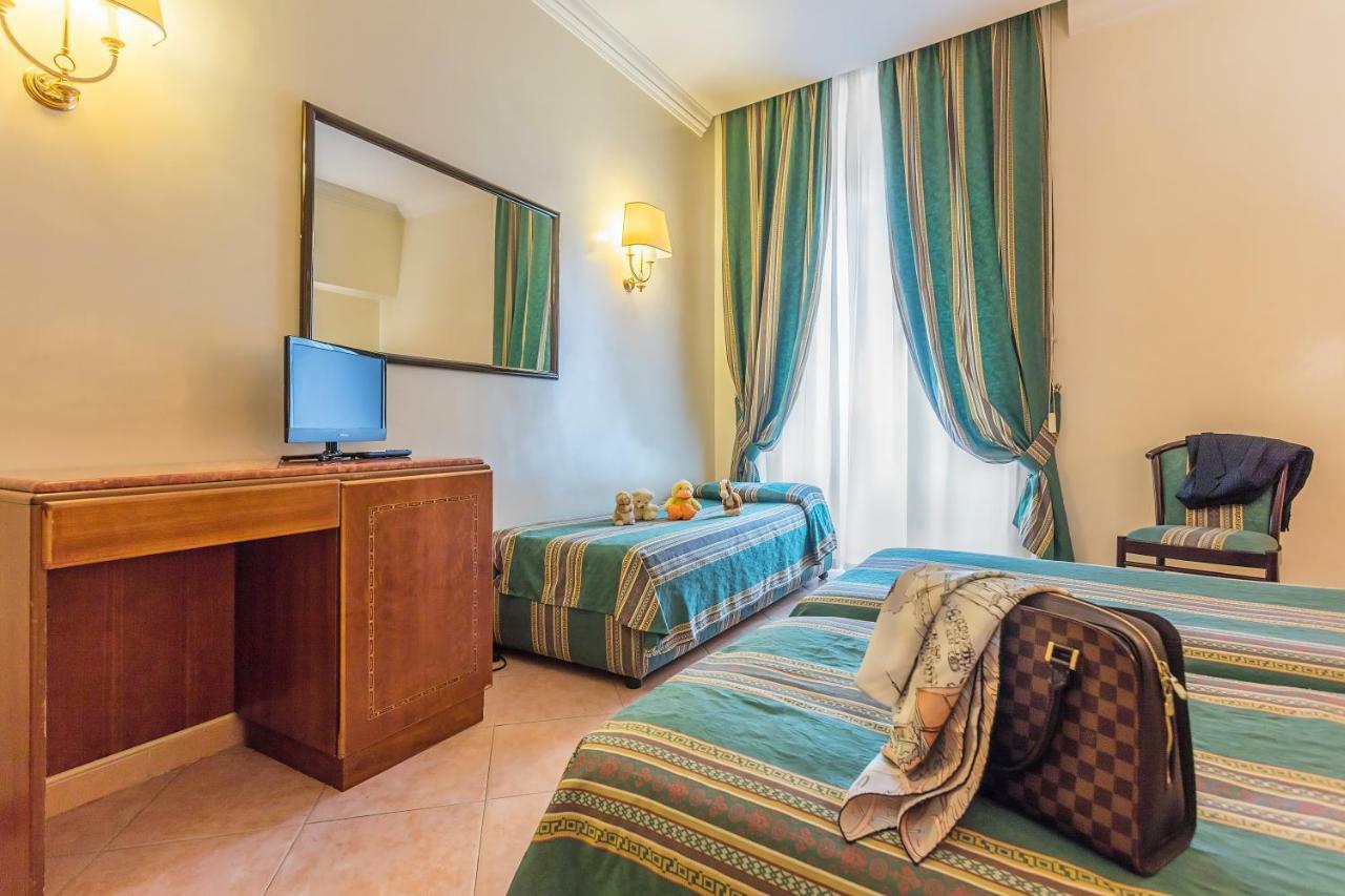 Raeli Hotel Siracusa Róma Kültér fotó